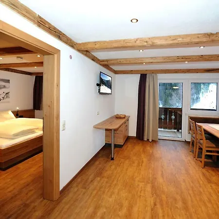 Berghof Apartment Saalbach